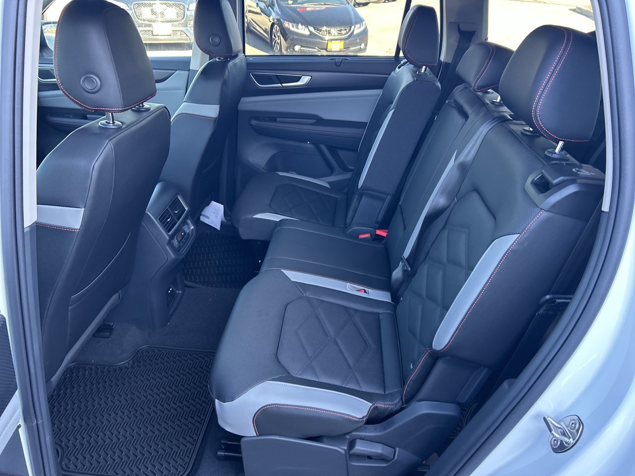 2025 Volkswagen Atlas in Mississauga, Ontario