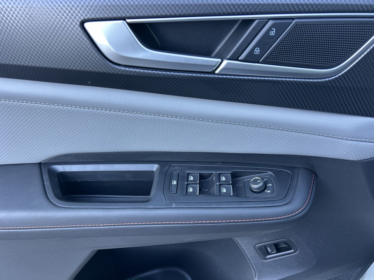 2025 Volkswagen Atlas in Mississauga, Ontario