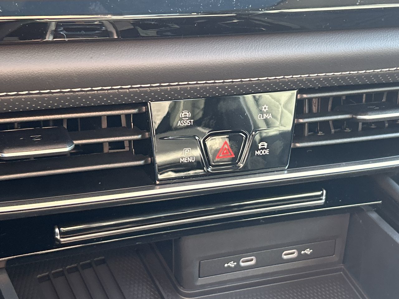 2025 Volkswagen Atlas in Mississauga, Ontario