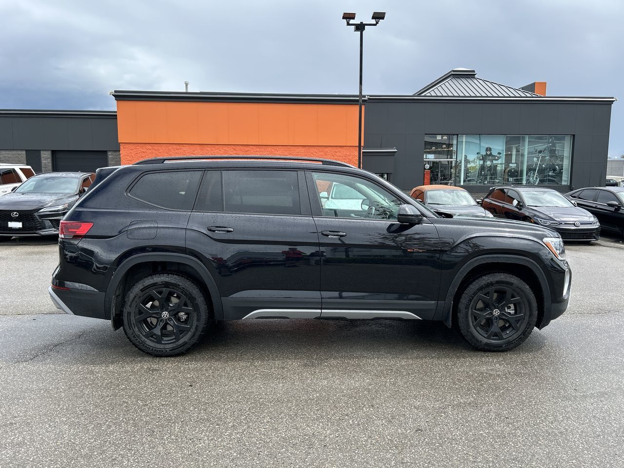 2025 Volkswagen Atlas in Mississauga, Ontario