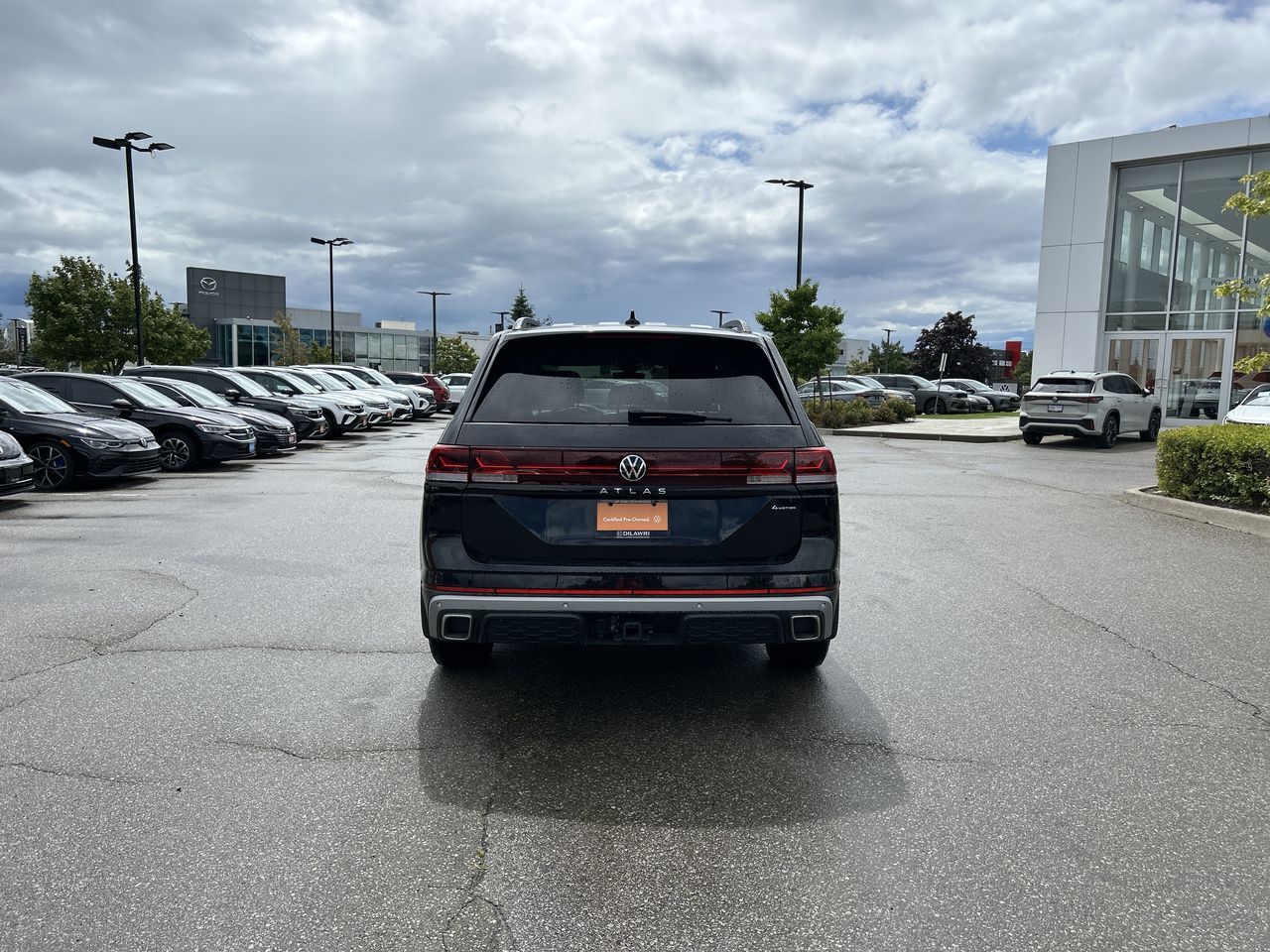 2025 Volkswagen Atlas in Mississauga, Ontario