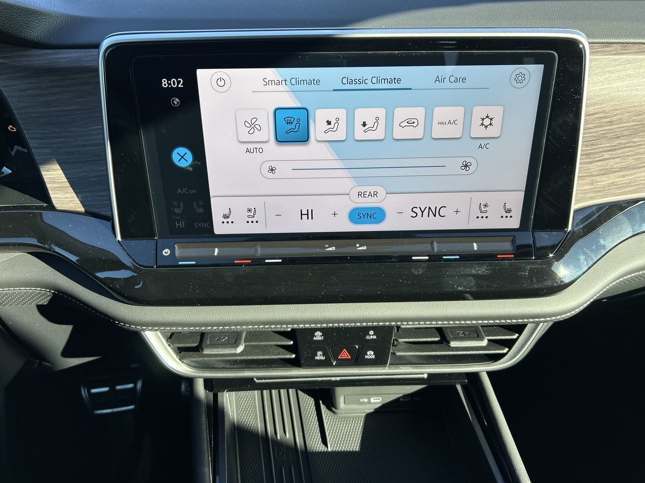2025 Volkswagen Atlas in Mississauga, Ontario