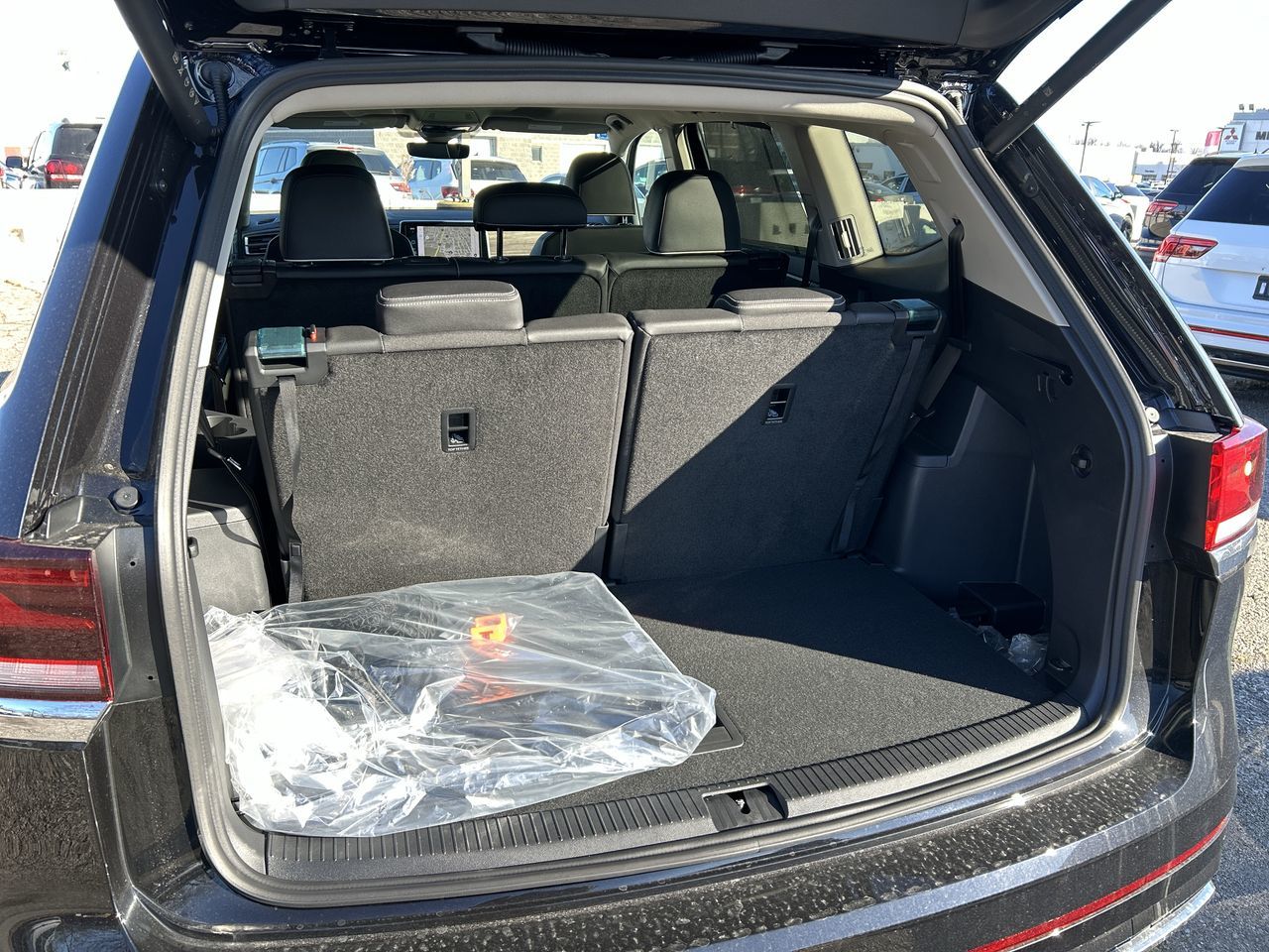 2025 Volkswagen Atlas in Mississauga, Ontario