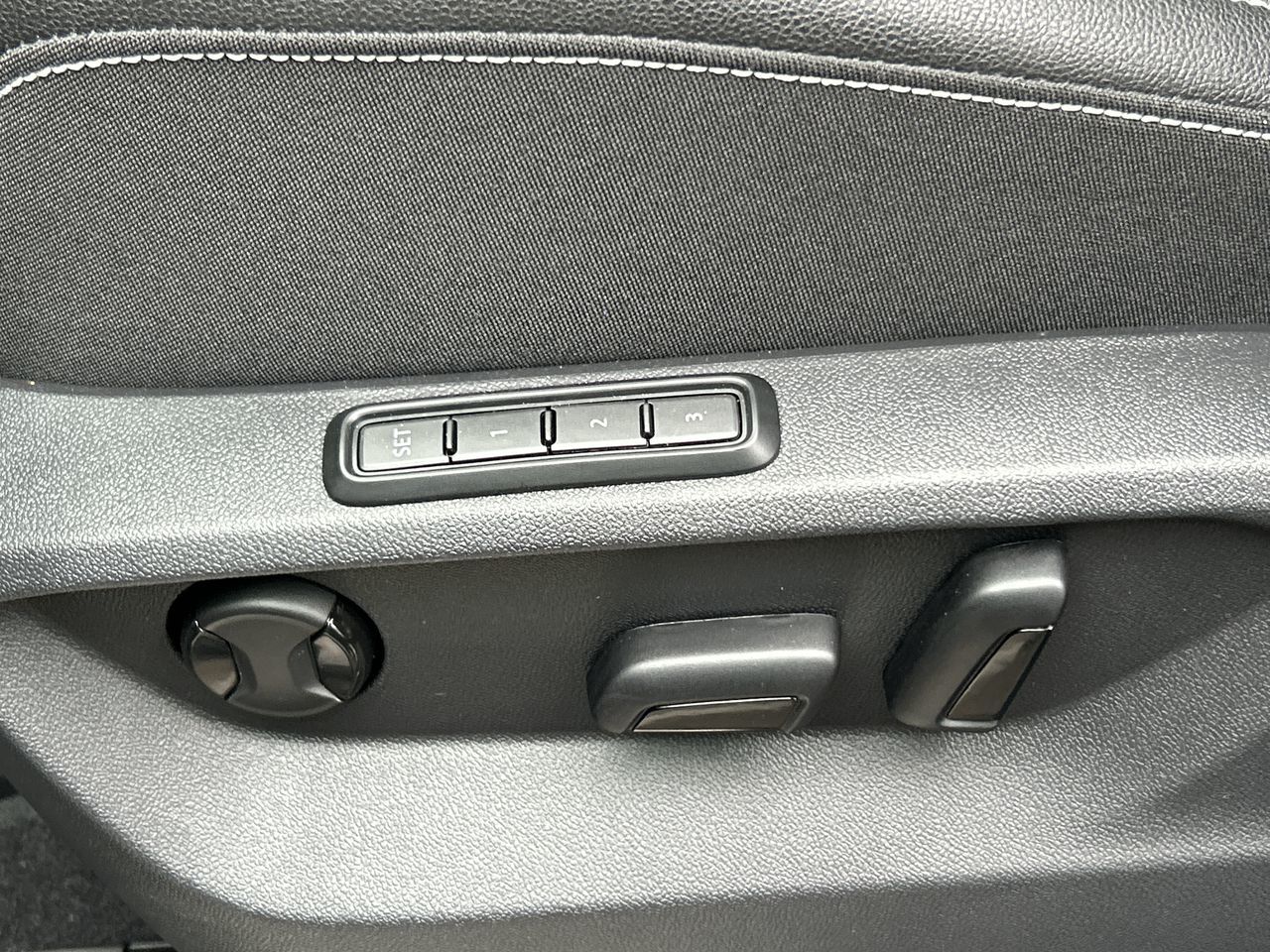 2026 Volkswagen Atlas in Mississauga, Ontario