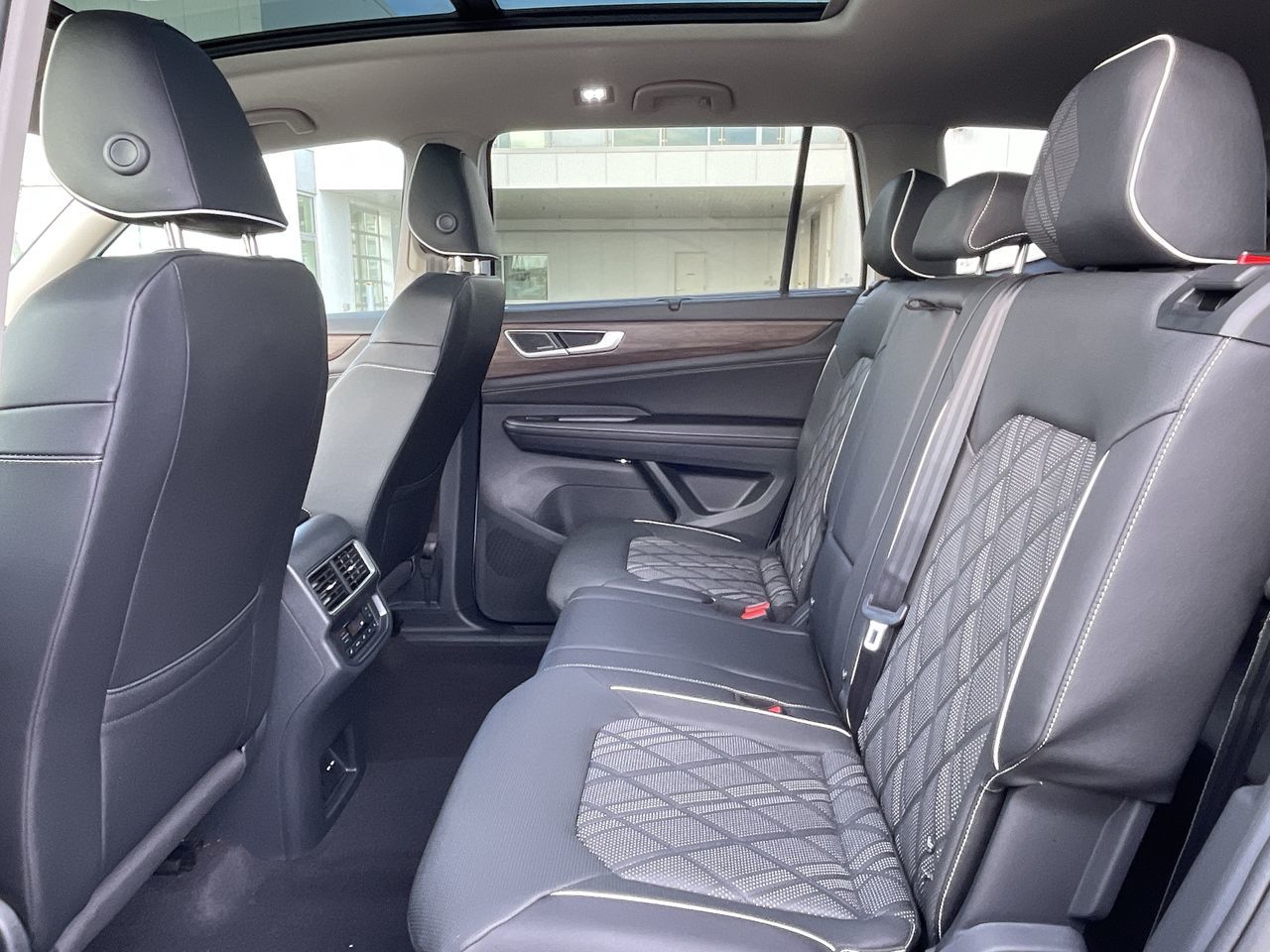 2026 Volkswagen Atlas in Mississauga, Ontario