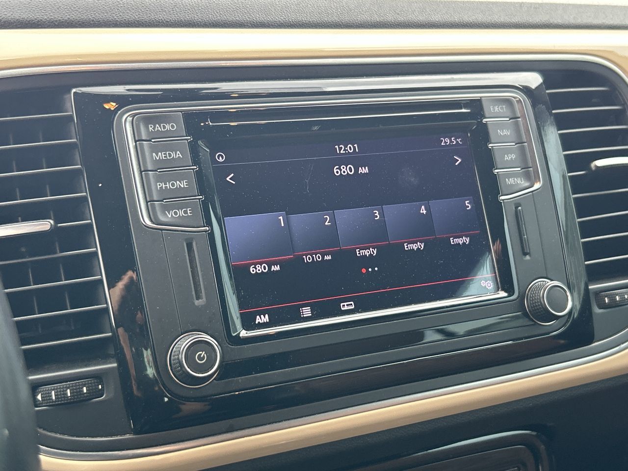 2019 Volkswagen Beetle in Mississauga, Ontario
