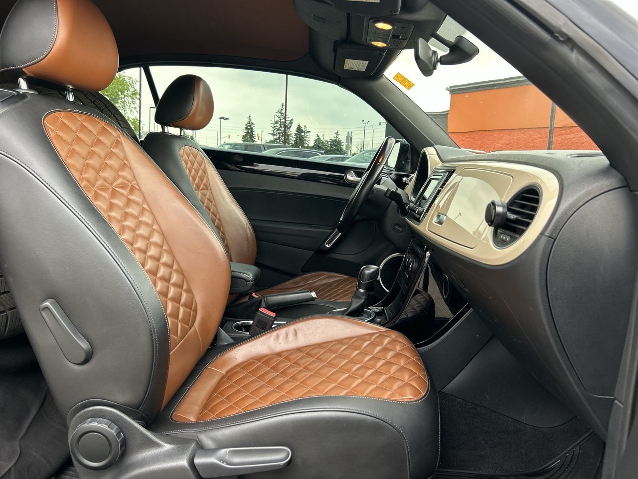 2019 Volkswagen Beetle in Mississauga, Ontario