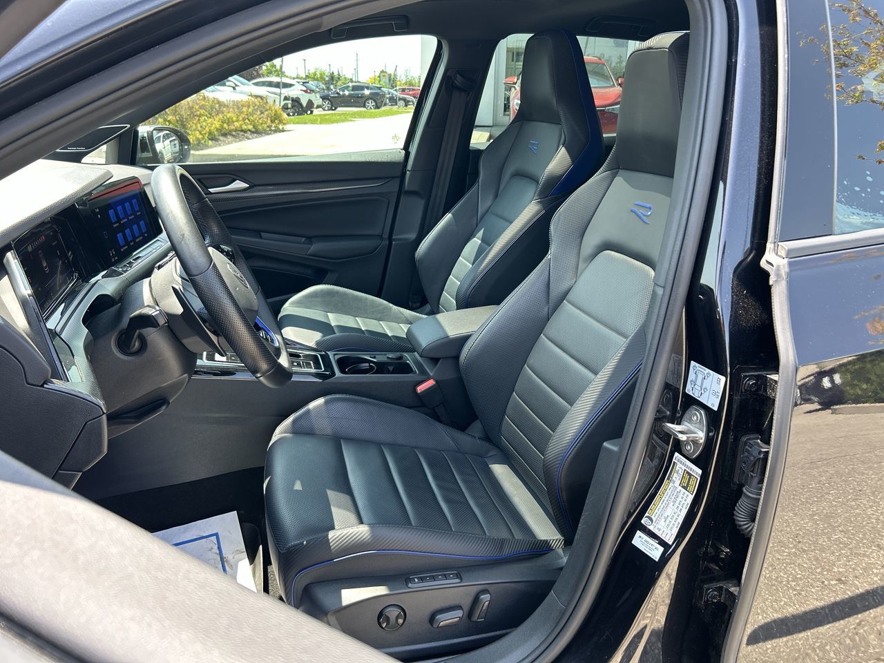 2024 Volkswagen Golf R in Mississauga, Ontario