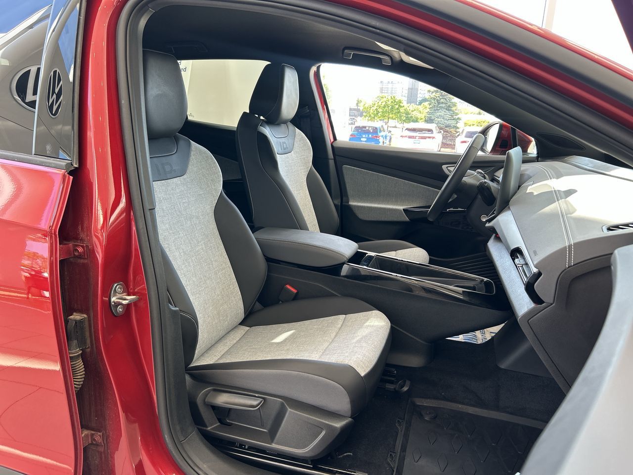 2024 Volkswagen ID.4 in Mississauga, Ontario