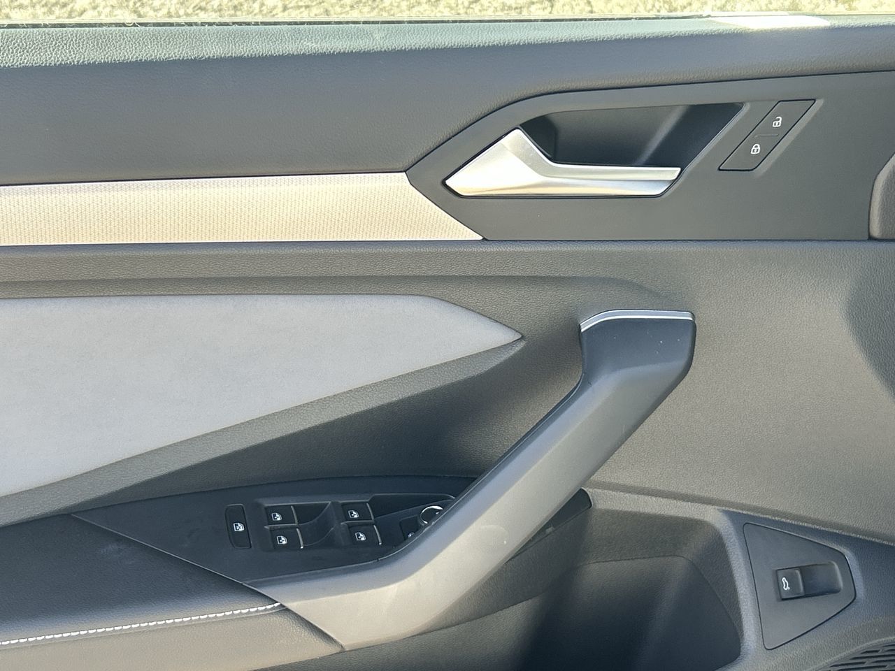 2025 Volkswagen Jetta in Mississauga, Ontario