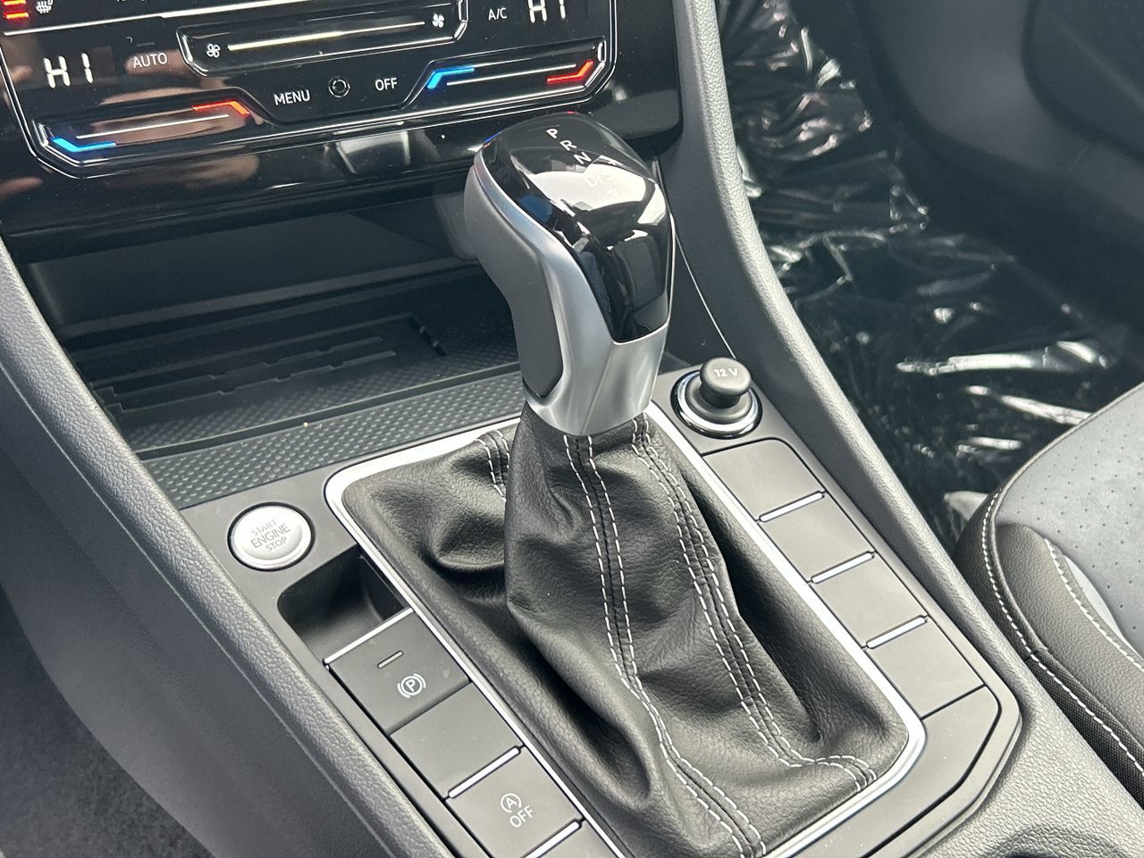 2025 Volkswagen Jetta in Mississauga, Ontario
