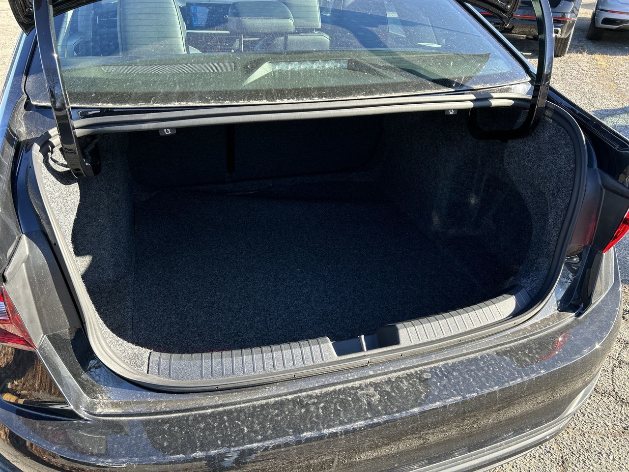 2025 Volkswagen Jetta in Mississauga, Ontario