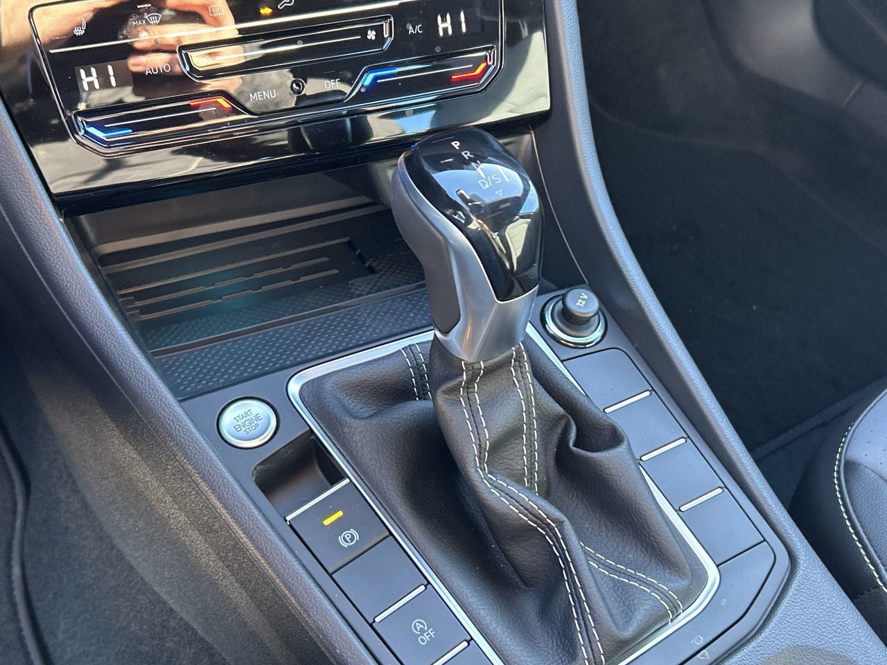 2025 Volkswagen Jetta in Mississauga, Ontario