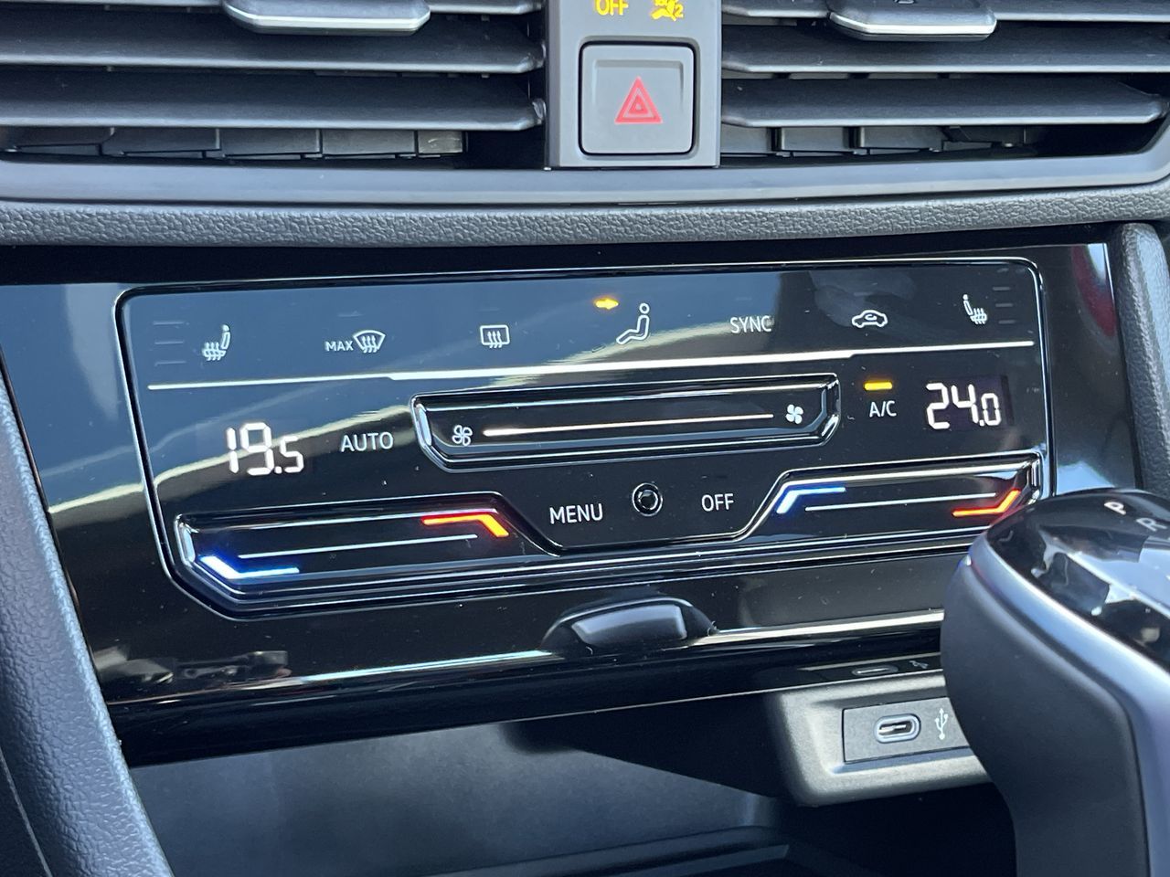 2025 Volkswagen Jetta in Mississauga, Ontario