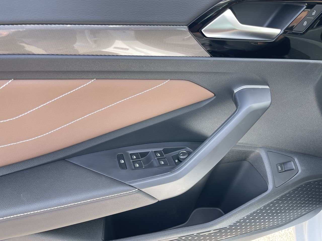 2025 Volkswagen Jetta in Mississauga, Ontario