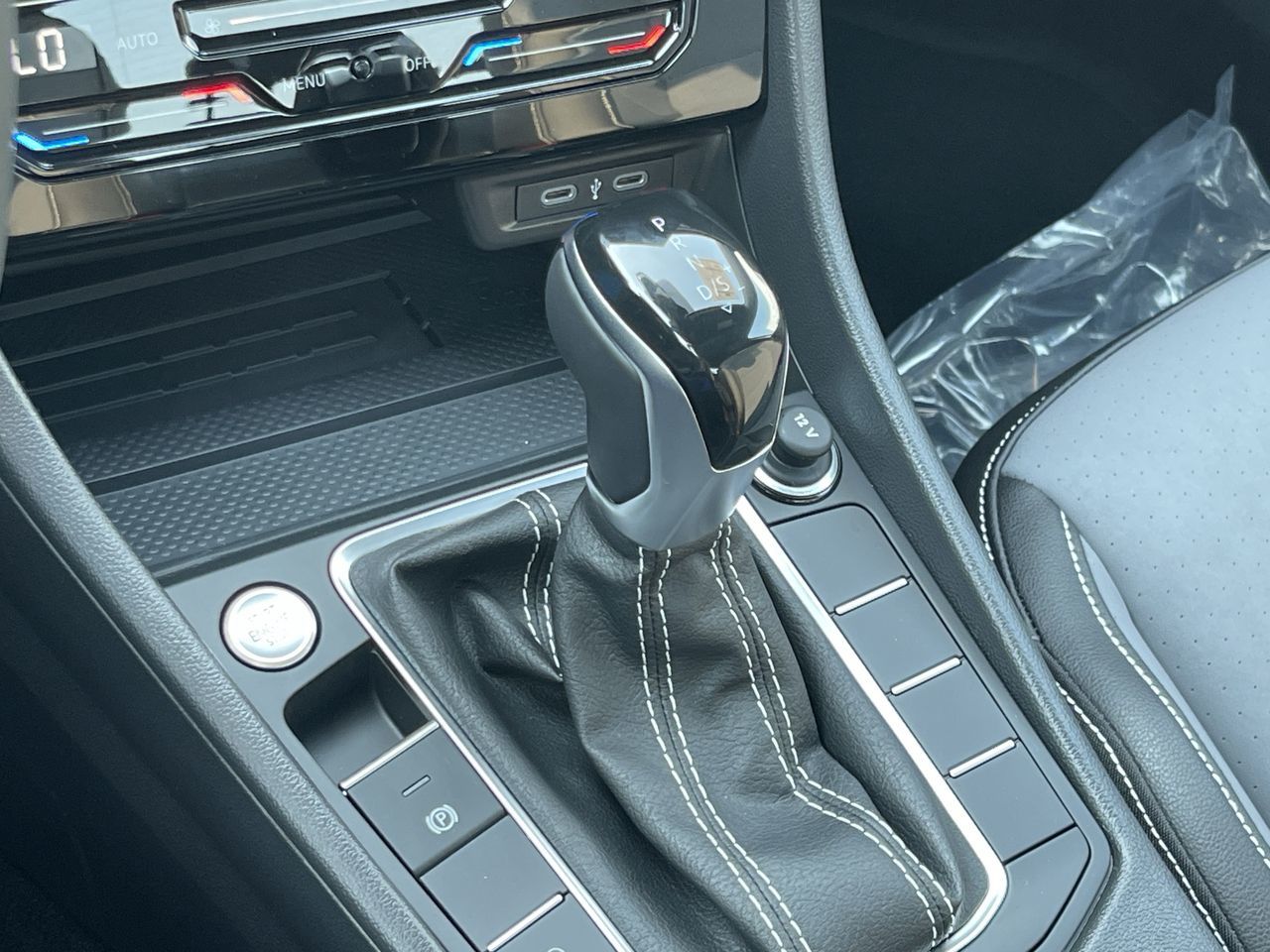 Volkswagen Jetta  2027 à Mississauga, Ontario
