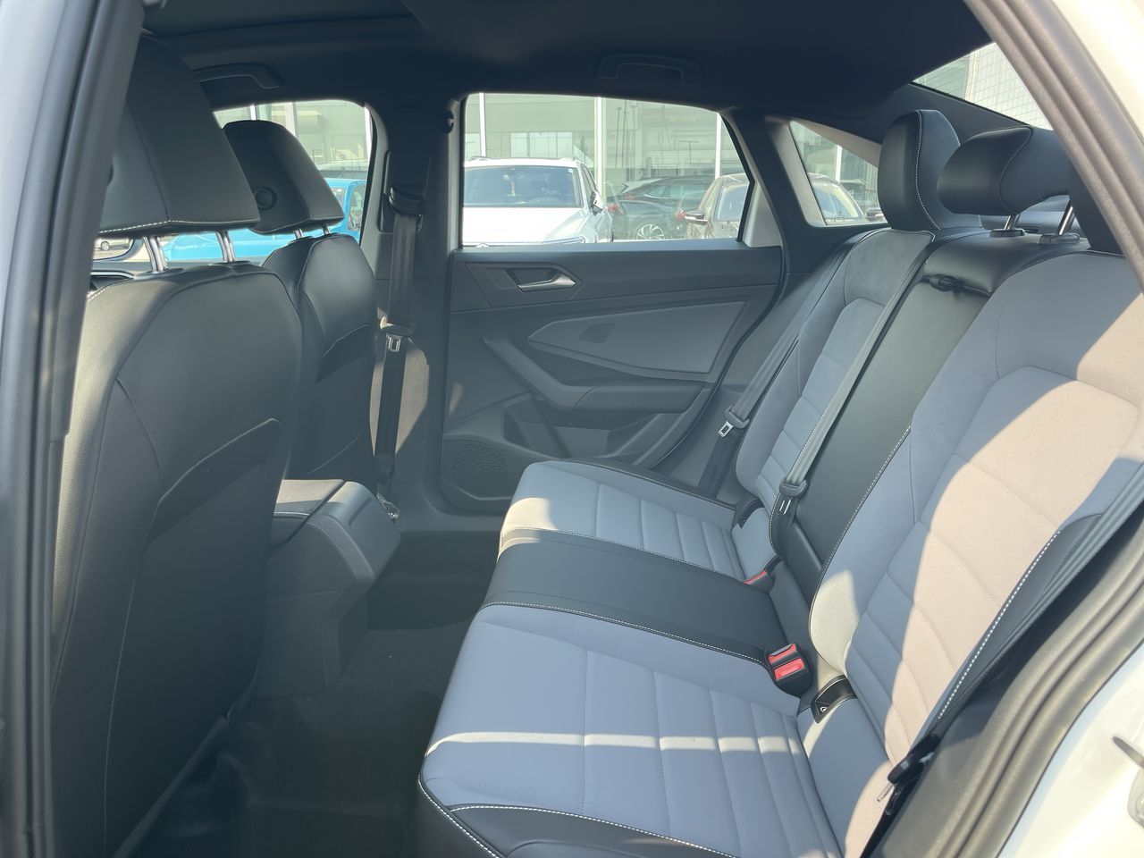 Volkswagen Jetta  2027 à Mississauga, Ontario