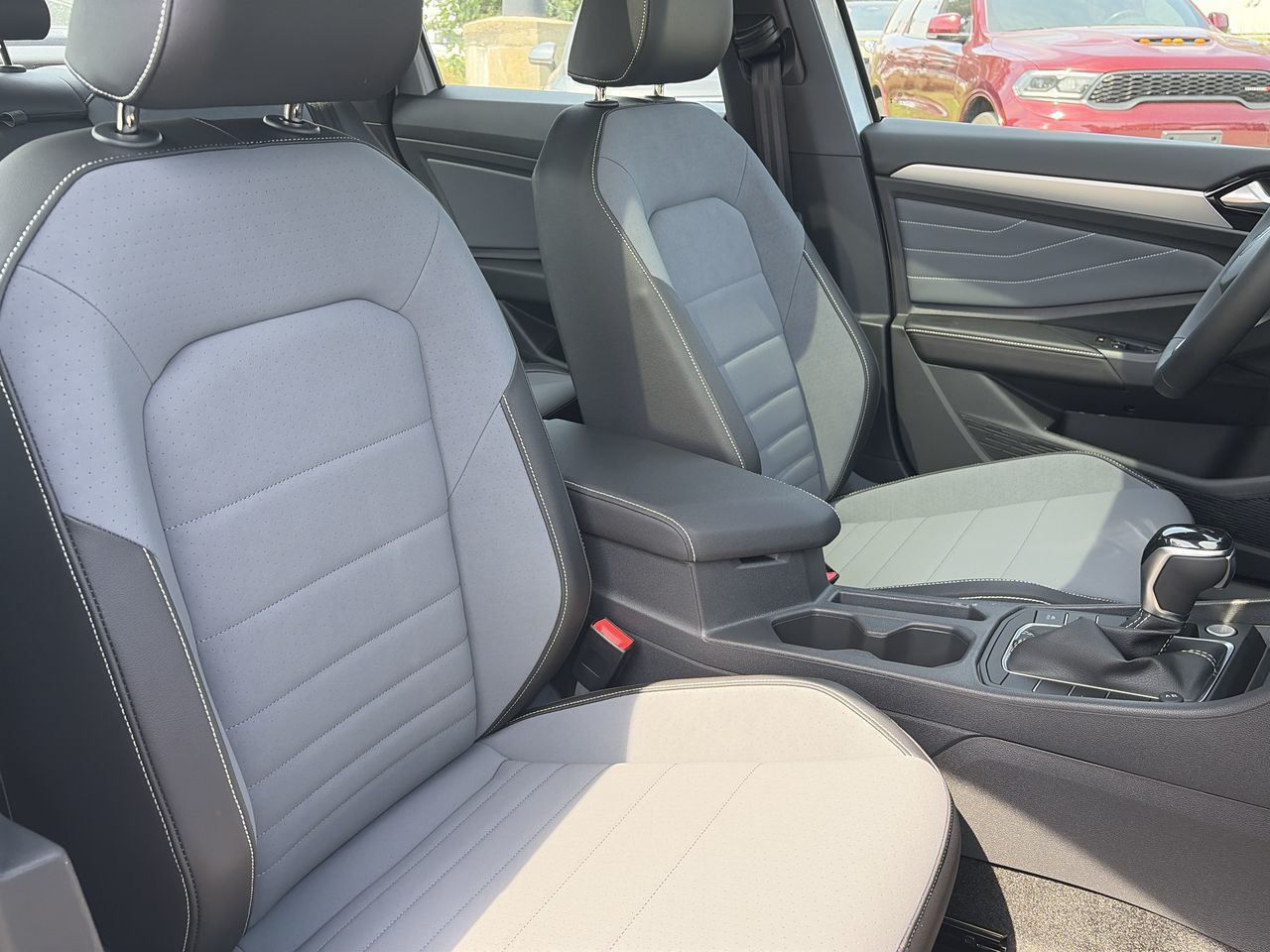 Volkswagen Jetta  2027 à Mississauga, Ontario