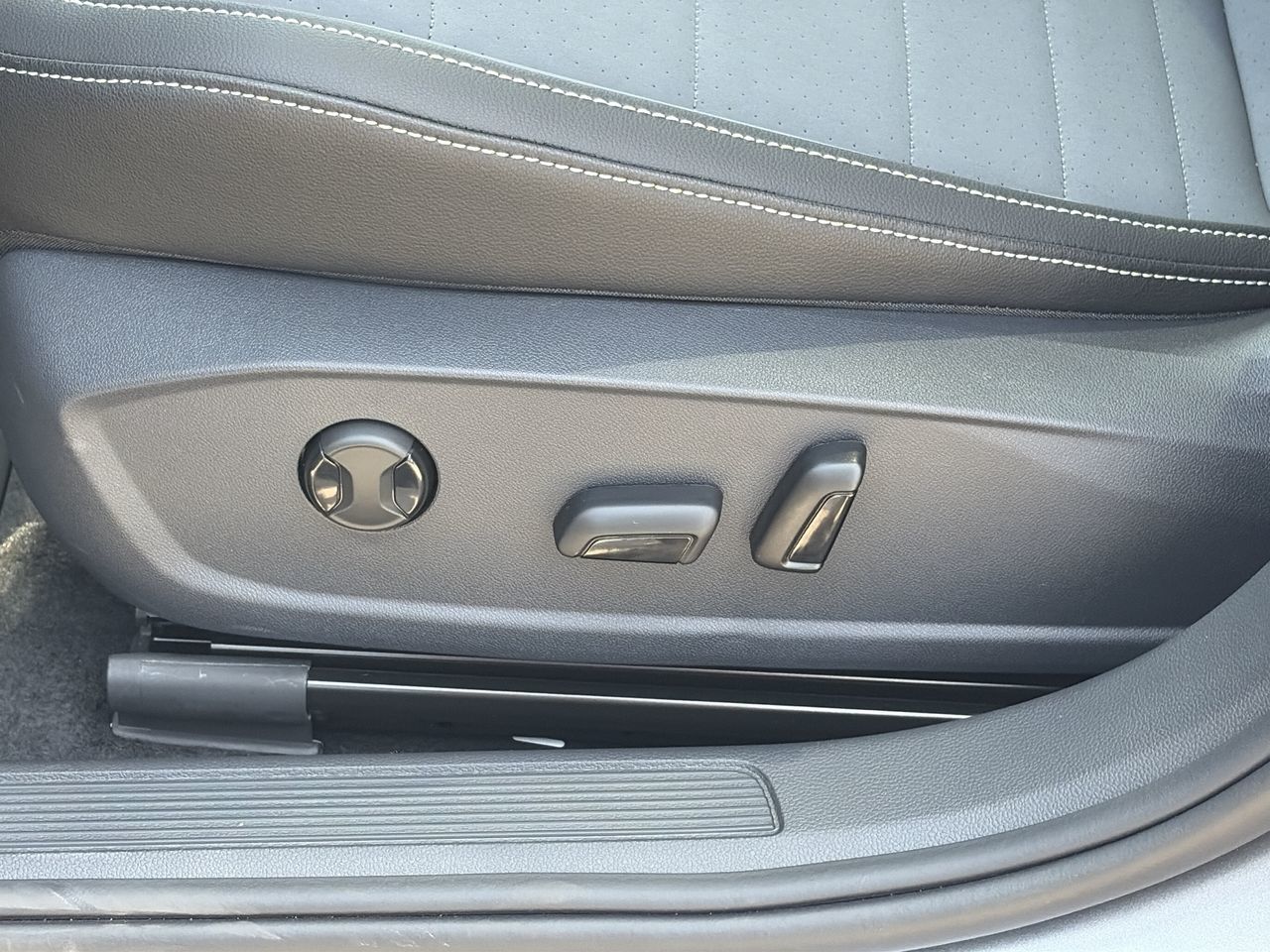 Volkswagen Jetta  2027 à Mississauga, Ontario