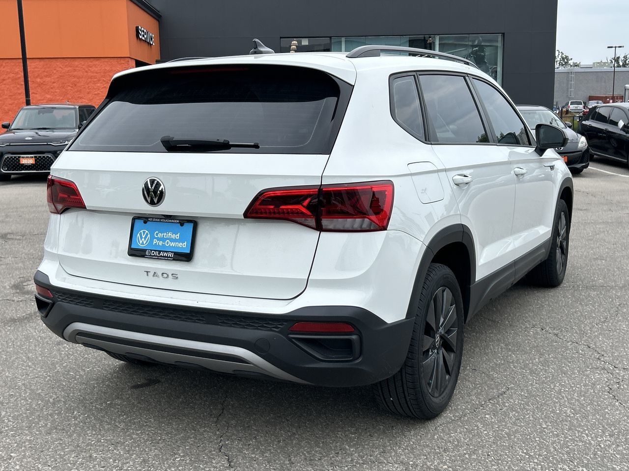 2022 Volkswagen Taos in Mississauga, Ontario
