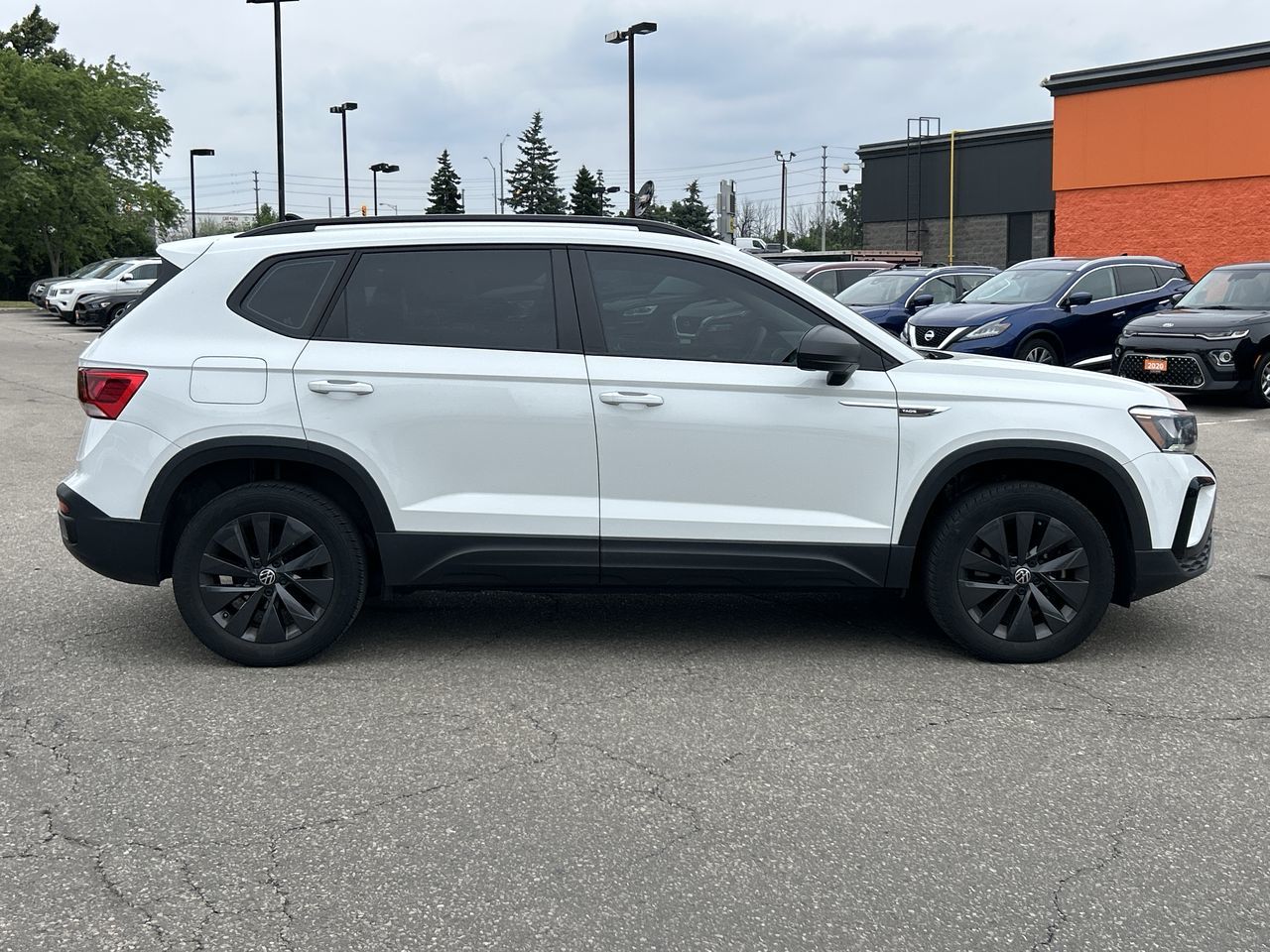 2022 Volkswagen Taos in Mississauga, Ontario