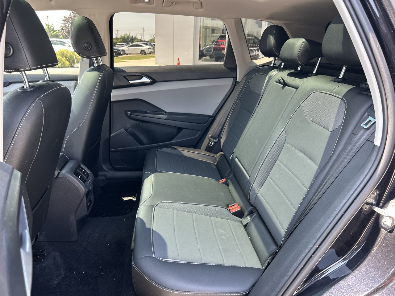 Volkswagen Taos  2022 à Mississauga, Ontario