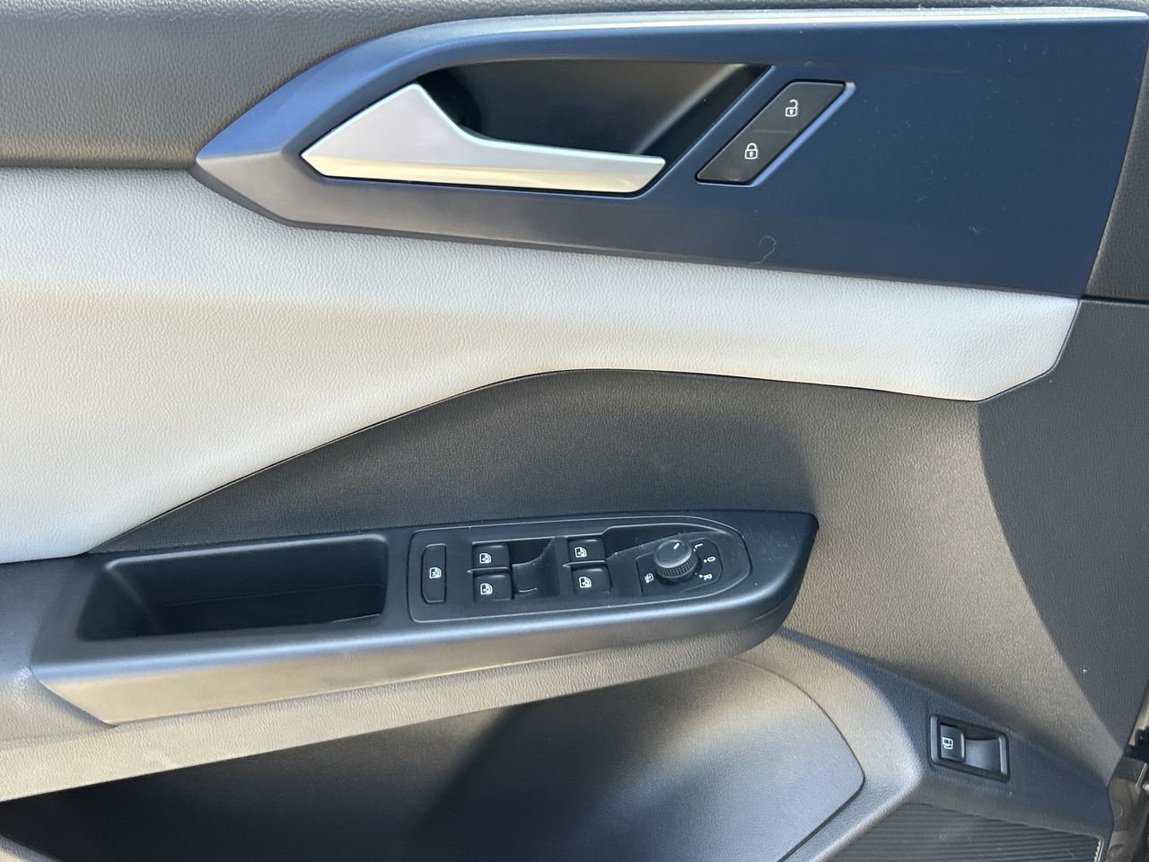 Volkswagen Taos  2022 à Mississauga, Ontario