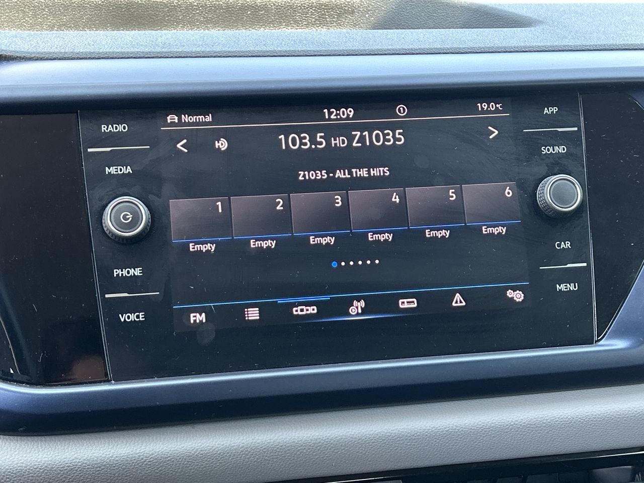 2022 Volkswagen Taos