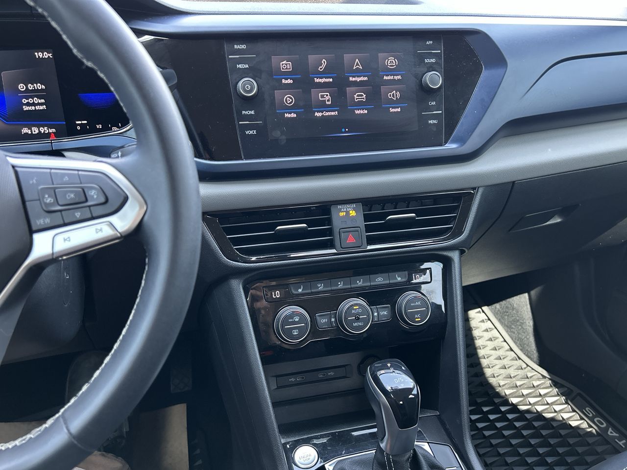 2022 Volkswagen Taos