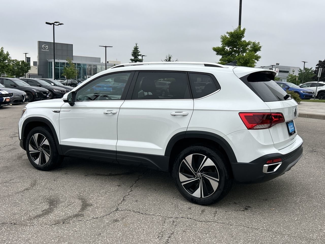 Volkswagen Taos  2023 à Mississauga, Ontario