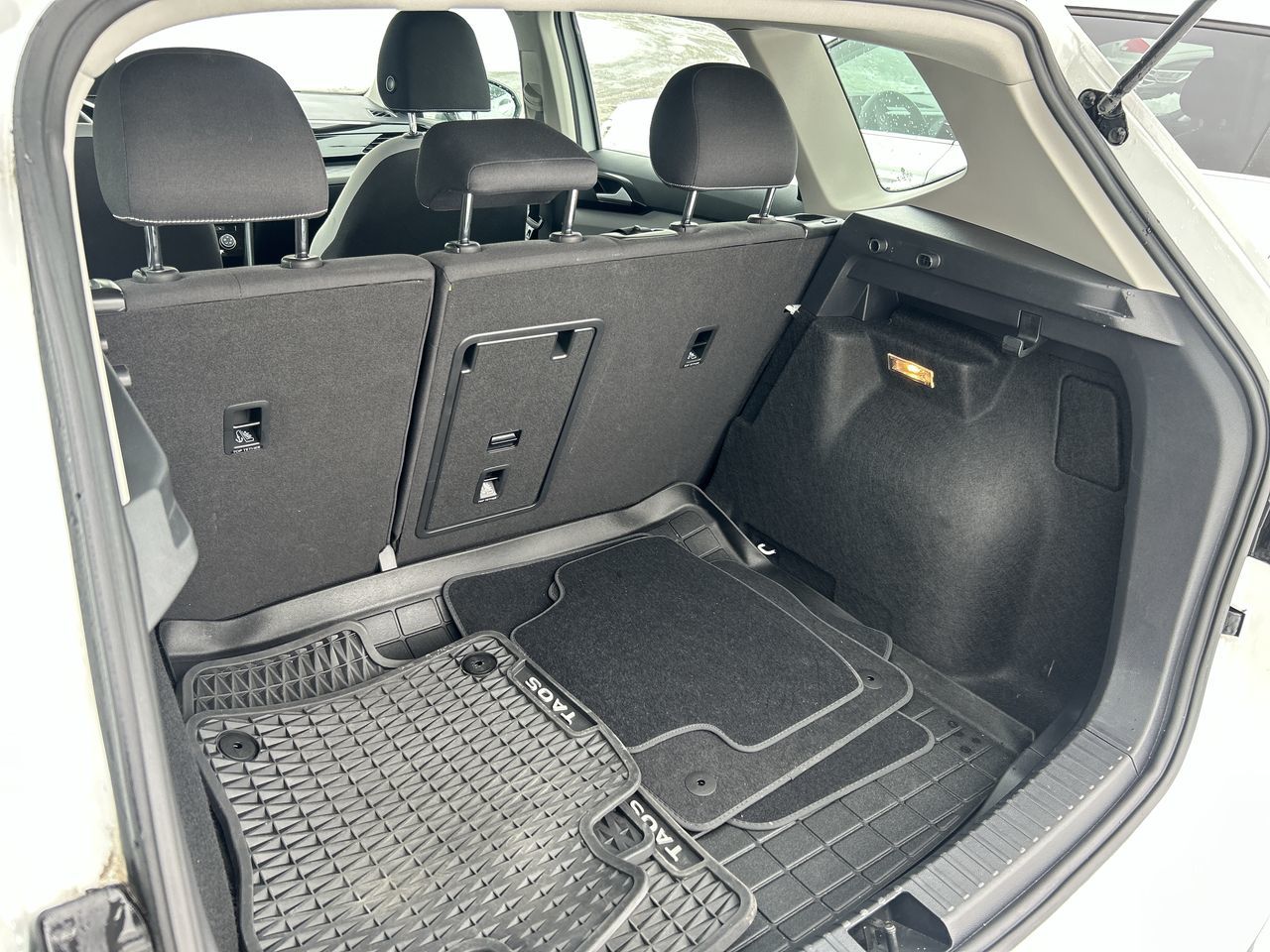 2023 Volkswagen Taos