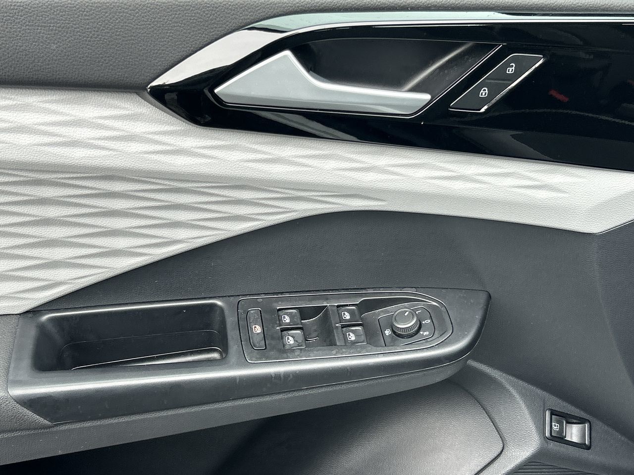 2023 Volkswagen Taos