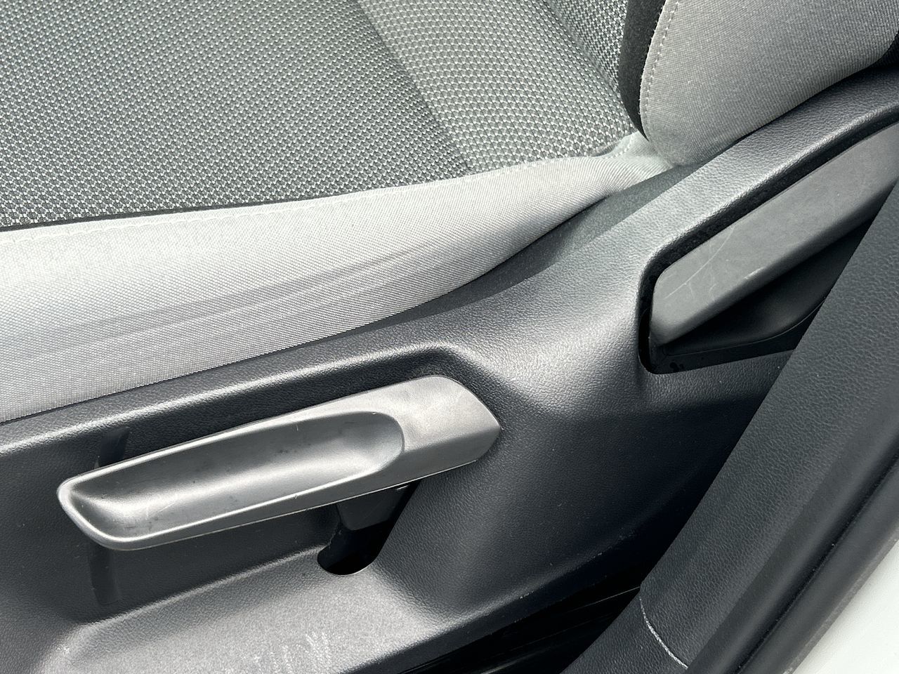 2023 Volkswagen Taos