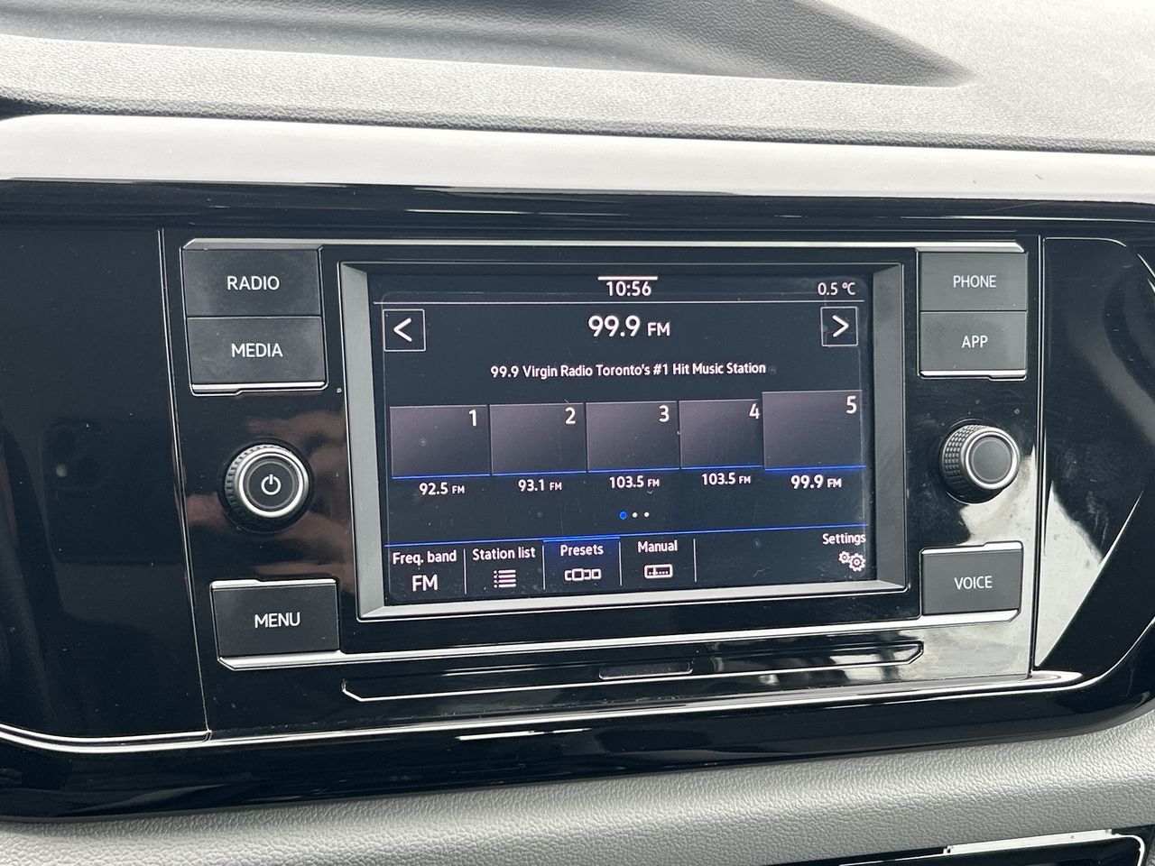 2023 Volkswagen Taos