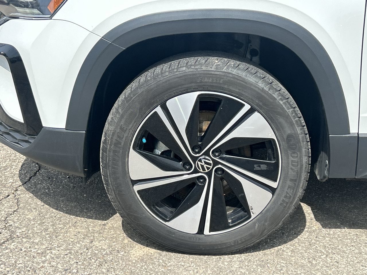 2023 Volkswagen Taos in Mississauga, Ontario