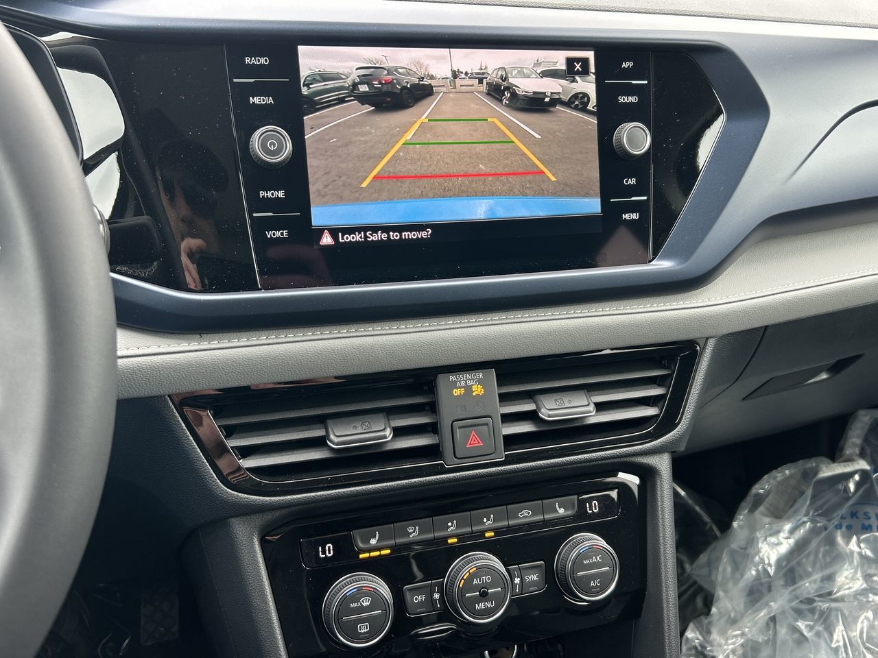 2024 Volkswagen Taos in Mississauga, Ontario