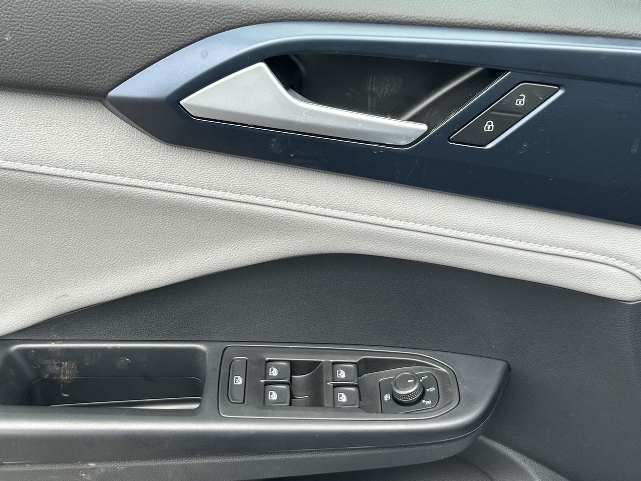 2024 Volkswagen Taos in Mississauga, Ontario