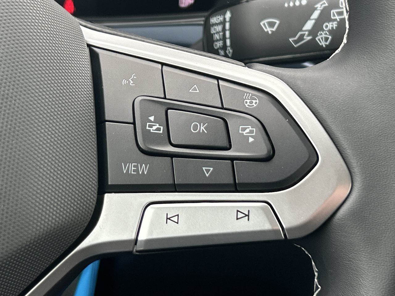 2024 Volkswagen Taos in Mississauga, Ontario