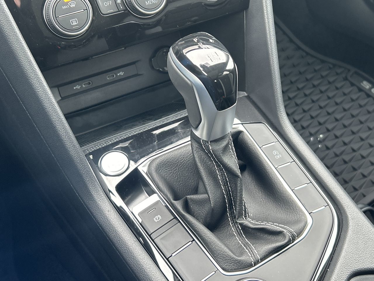 2024 Volkswagen Taos in Mississauga, Ontario