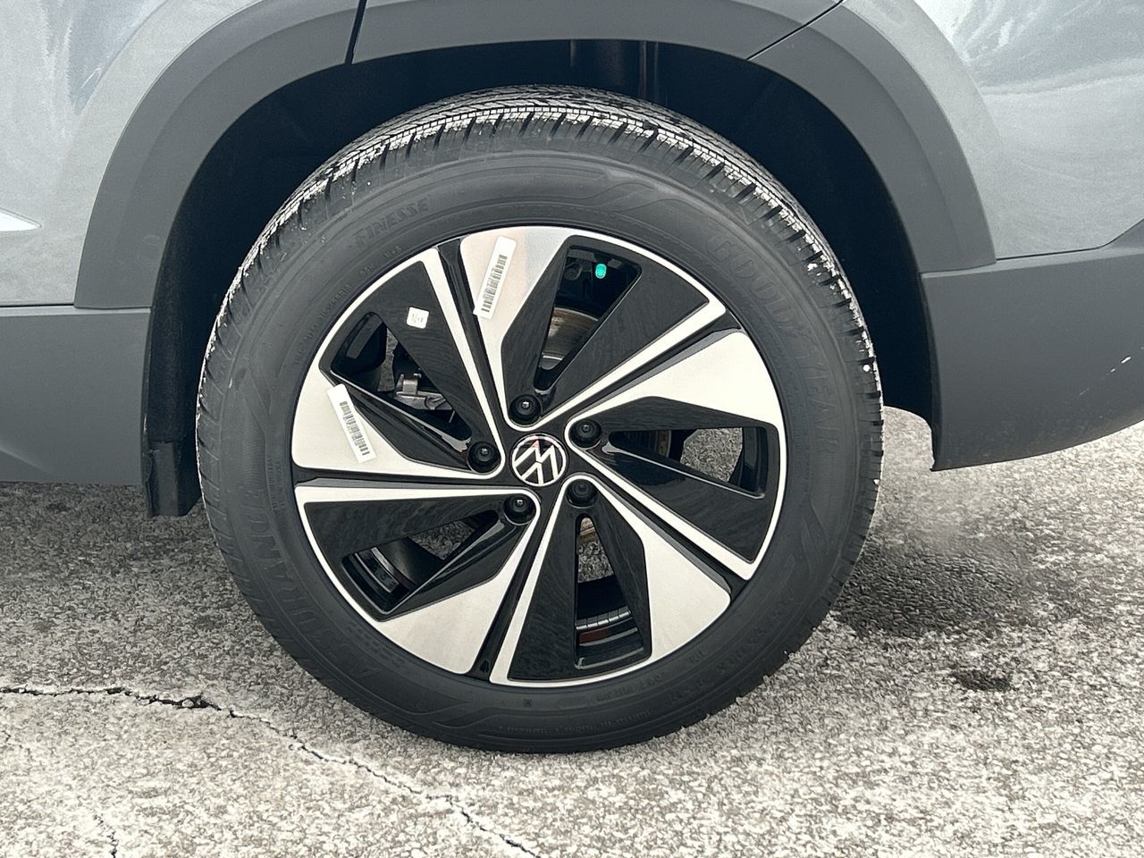 2024 Volkswagen Taos in Mississauga, Ontario