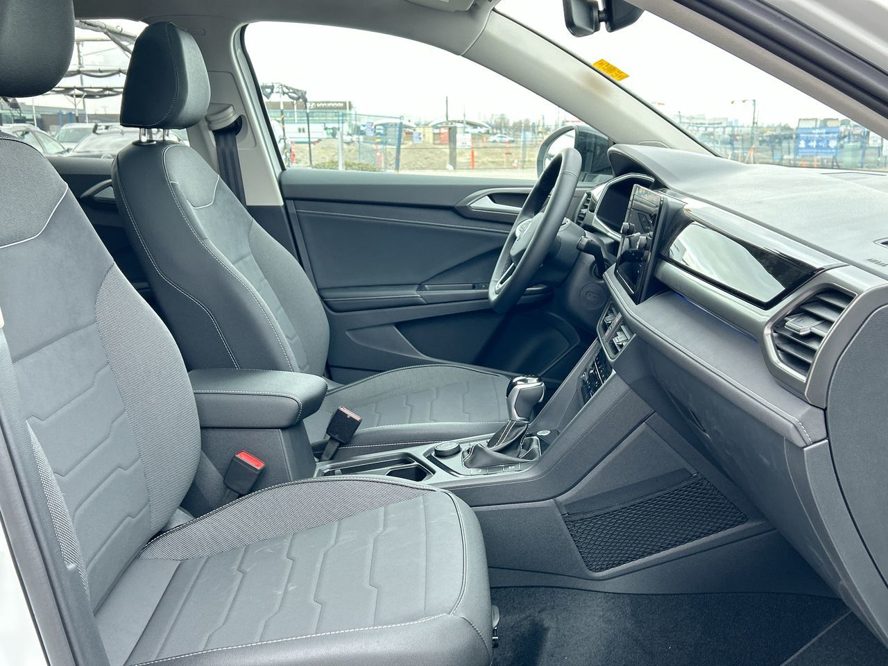 2025 Volkswagen Taos in Mississauga, Ontario