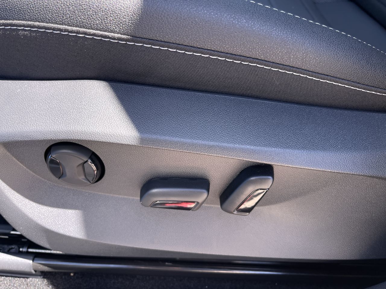 2025 Volkswagen Taos in Mississauga, Ontario