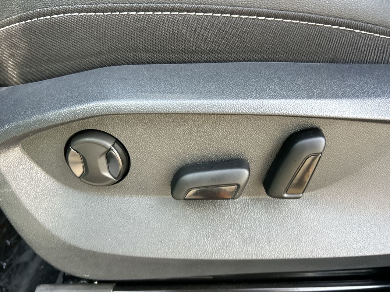 2025 Volkswagen Taos