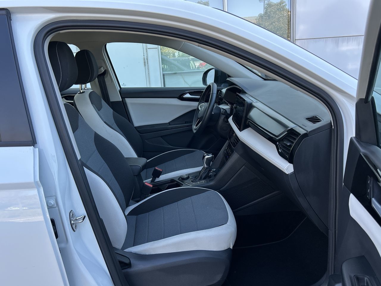 2025 Volkswagen Taos