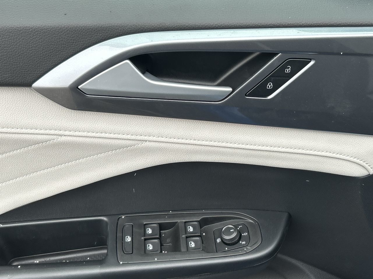 2026 Volkswagen Taos in Mississauga, Ontario