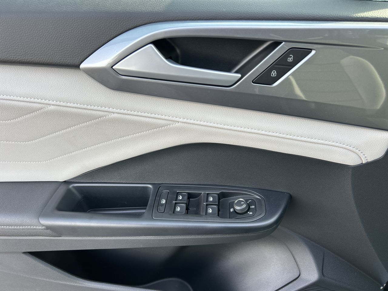 2026 Volkswagen Taos in Mississauga, Ontario