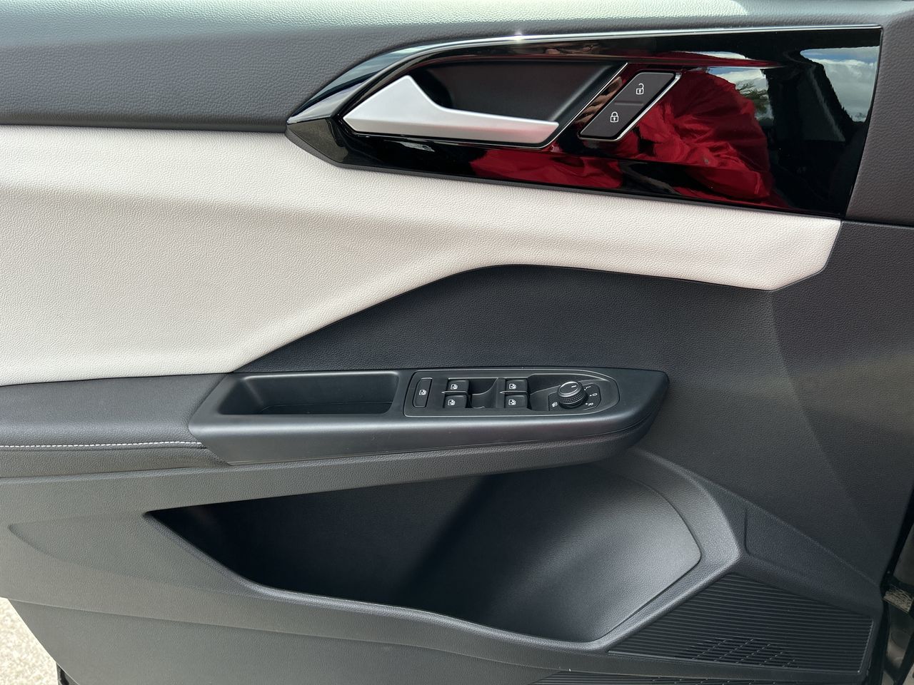 2026 Volkswagen Taos