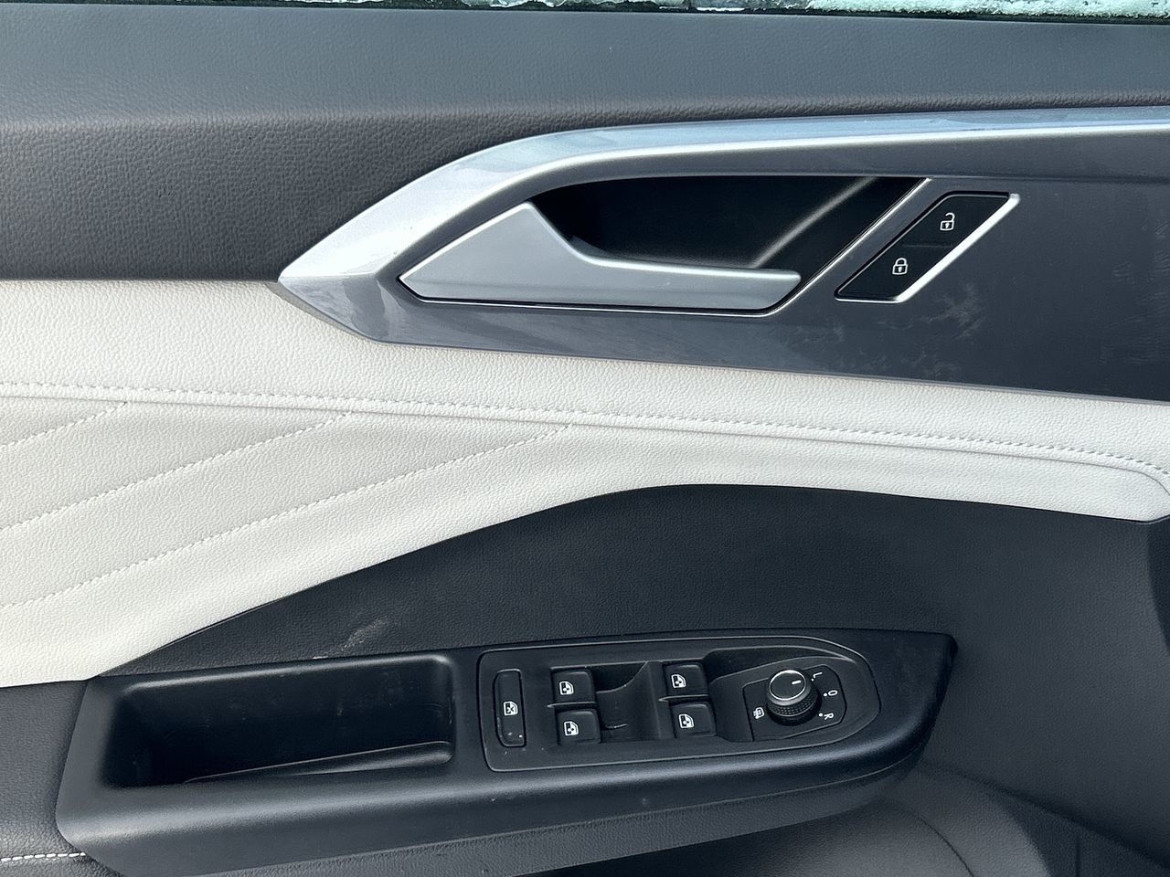 2026 Volkswagen Taos