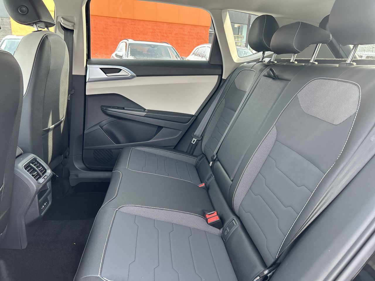 Volkswagen Taos  2026 à Mississauga, Ontario