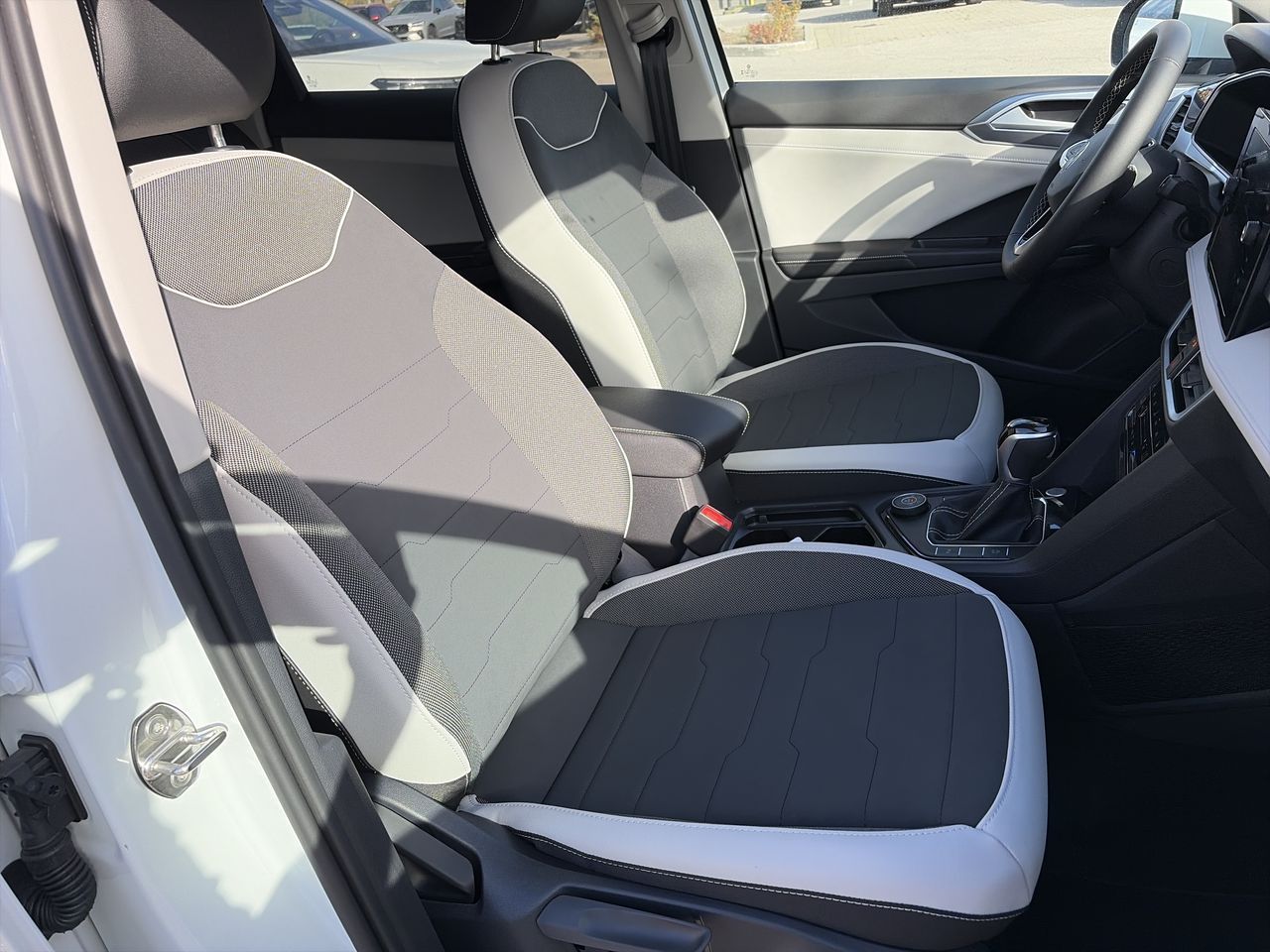 Volkswagen Taos  2027 à Mississauga, Ontario